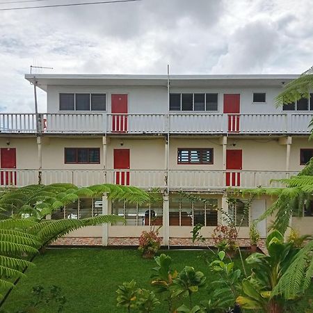Dave Parker Eco Lodge Hotel Апіа Екстер'єр фото