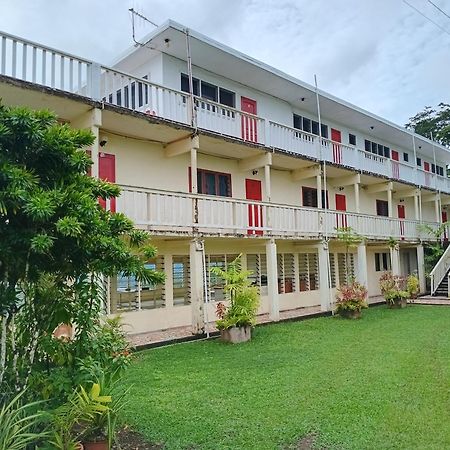 Dave Parker Eco Lodge Hotel Апіа Екстер'єр фото