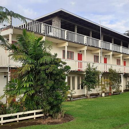 Dave Parker Eco Lodge Hotel Апіа Екстер'єр фото