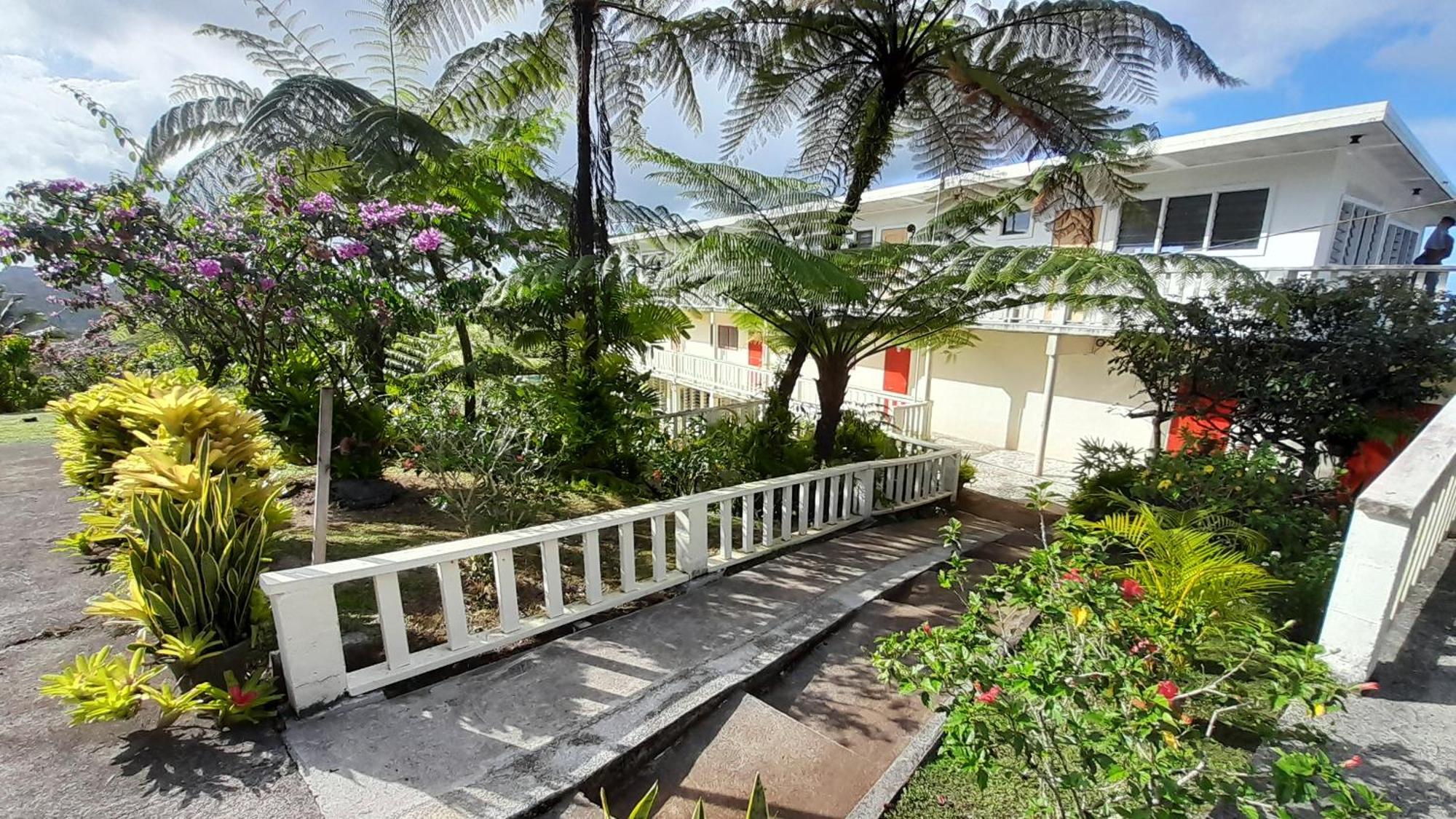 Dave Parker Eco Lodge Hotel Апіа Екстер'єр фото