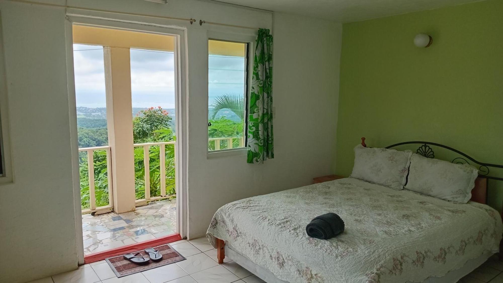 Dave Parker Eco Lodge Hotel Апіа Екстер'єр фото
