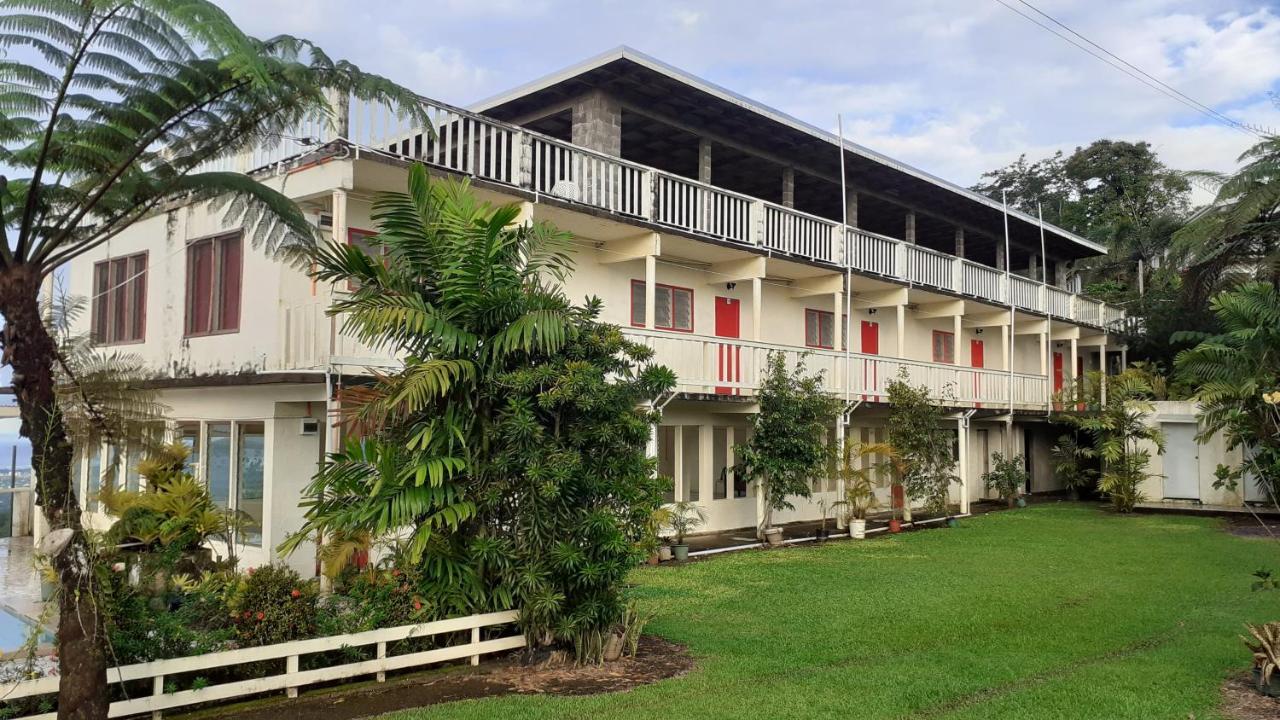 Dave Parker Eco Lodge Hotel Апіа Екстер'єр фото